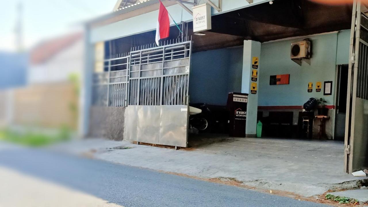 D'Kost Ketintang Hotel Surabaya Eksteriør billede